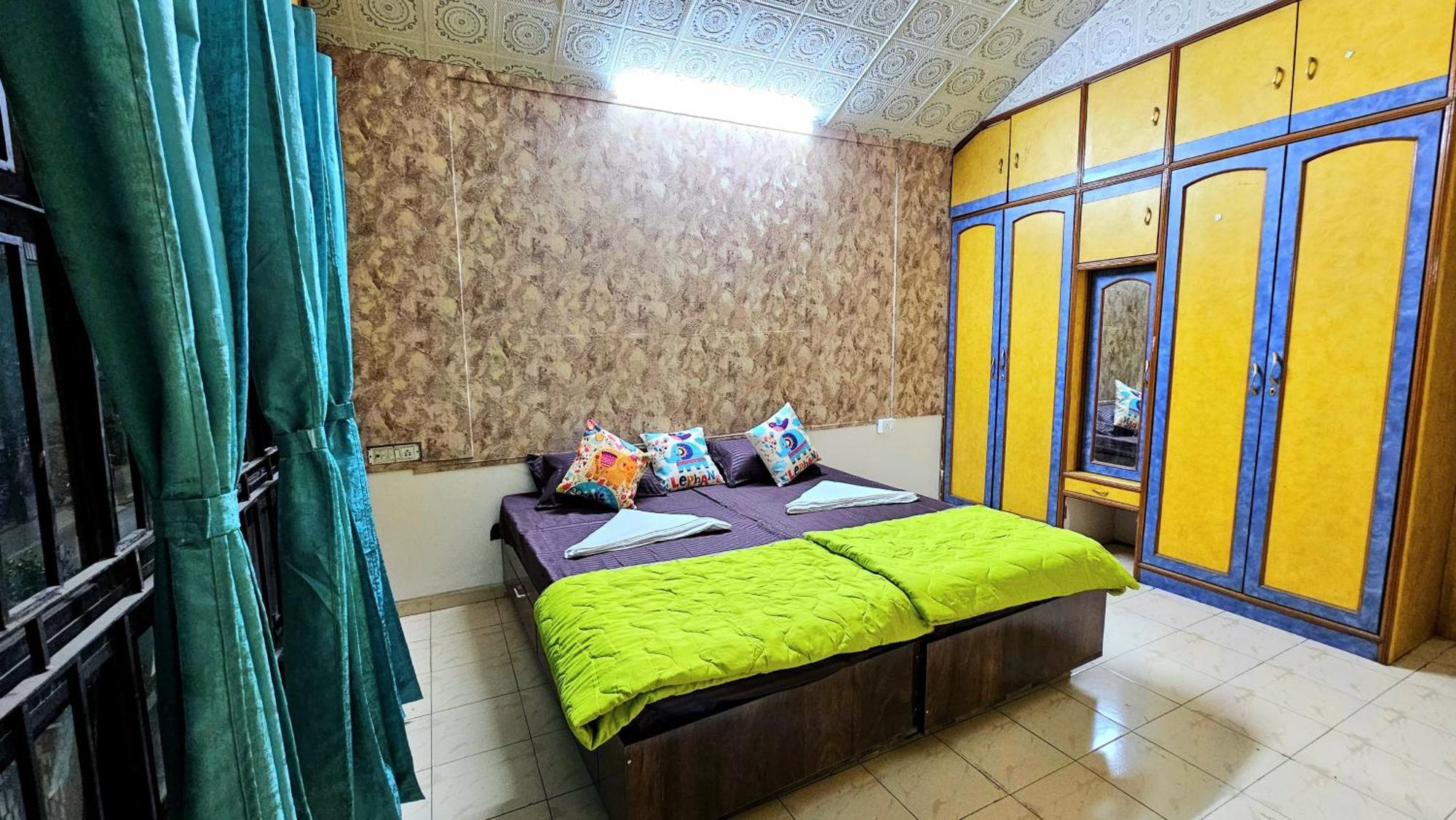 Elephant House - Boutique Hostel & Cowork Méribel Village Zewnętrze zdjęcie